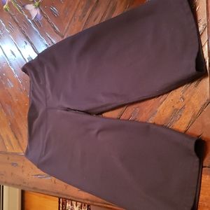 NIKE CAPRI WORKOUT PANTS Extra Small